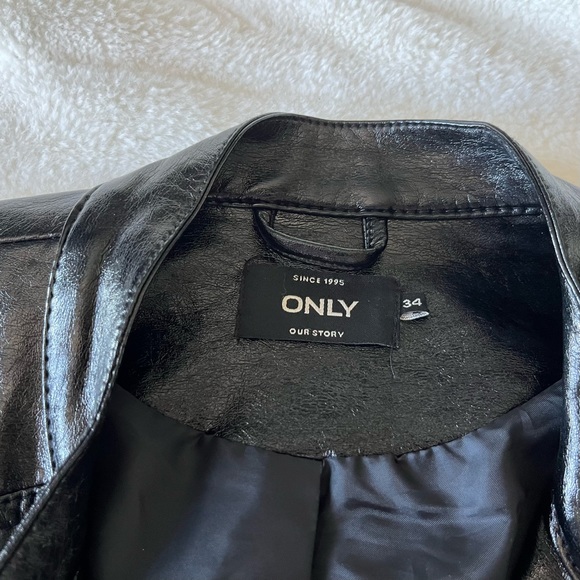 Only shiny pleather jacket - Picture 7 of 7